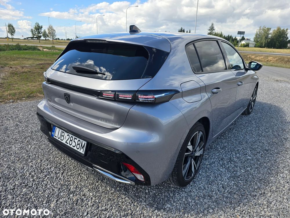 Peugeot 308 - 8
