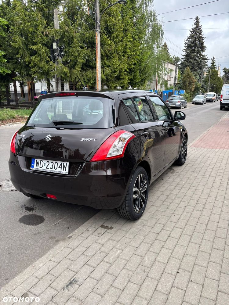 Suzuki Swift 1.2 Dualjet Allgrip Comfort - 8