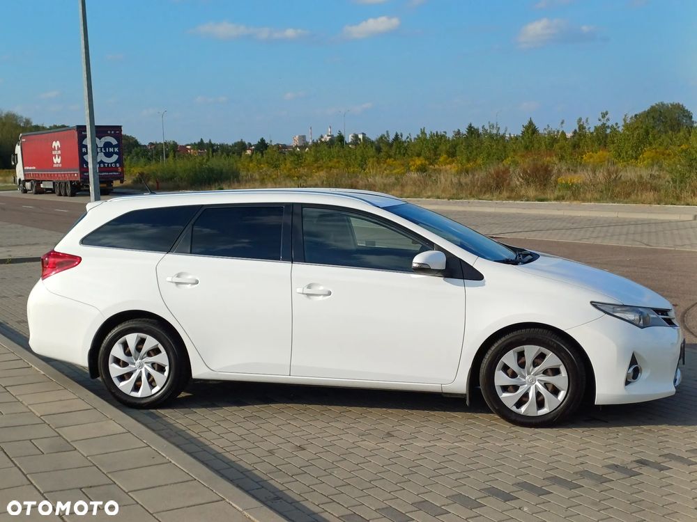 Toyota Auris 1.4 D-4D Comfort - 3