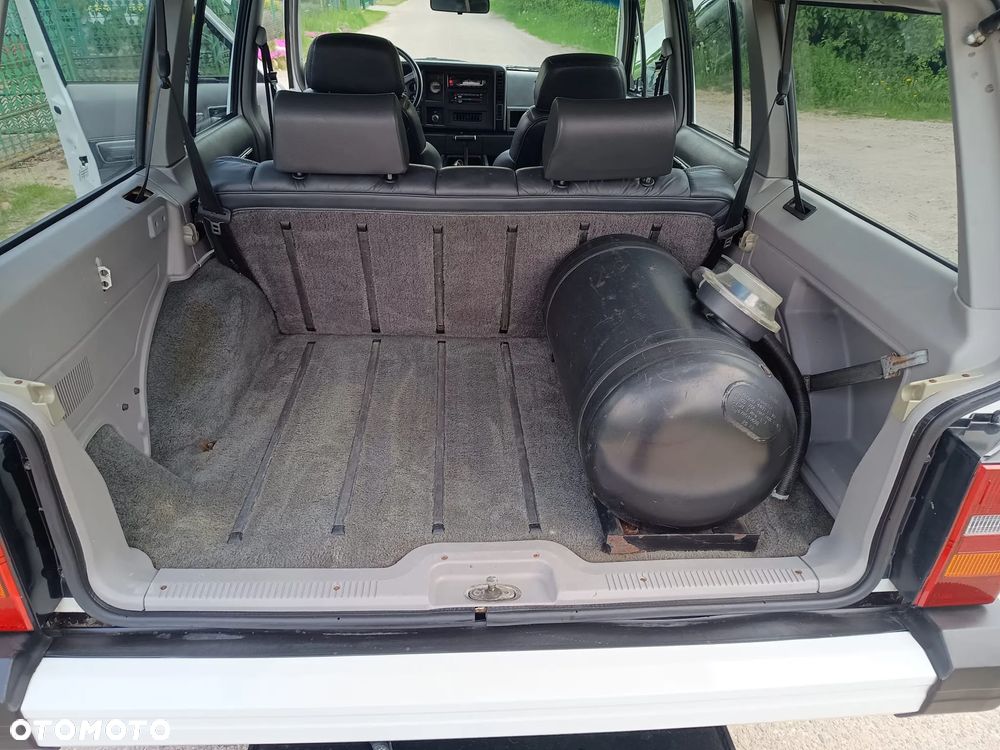 Jeep Cherokee 4.0 Limited - 10