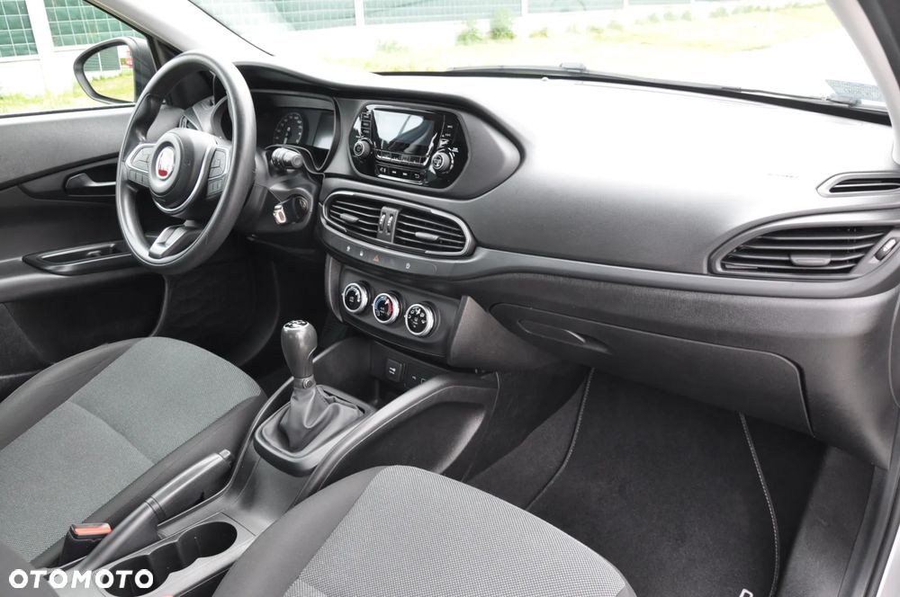 Fiat Tipo 1.0 T3 - 9