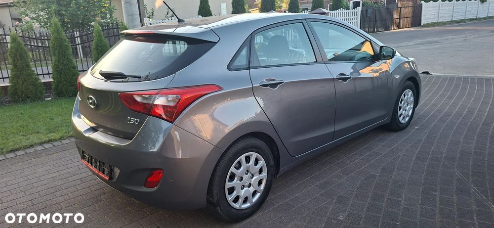 Hyundai i30 1.4 Classic + - 22