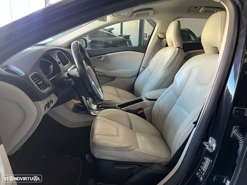 Volvo V40 Cross Country 1.6 D2 Volvo Ocean Race Powershift - 10