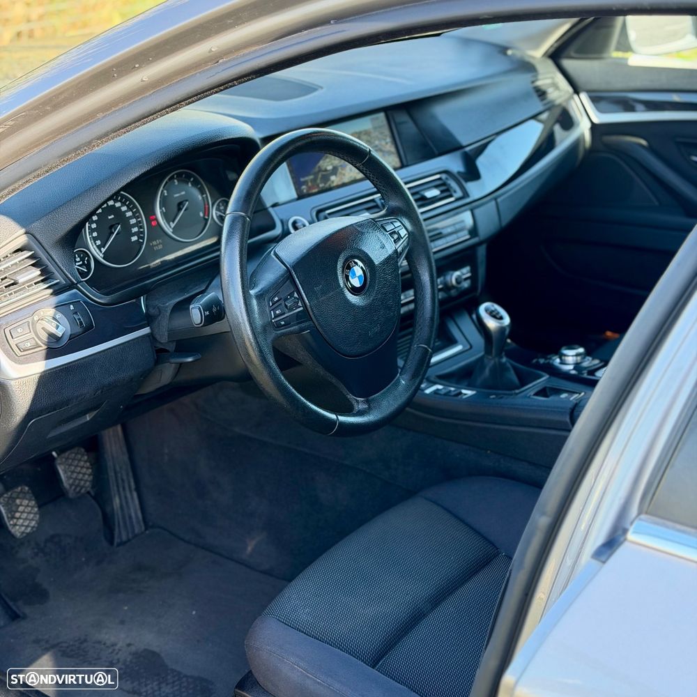 BMW 520 d Luxury Line - 8