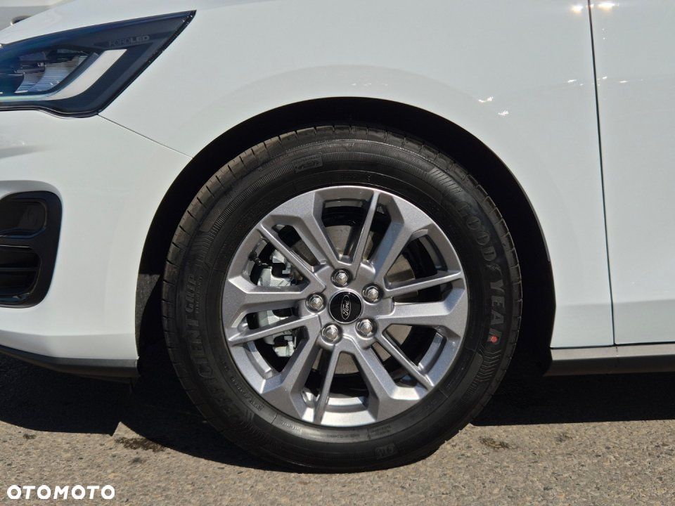 Ford Focus - 10