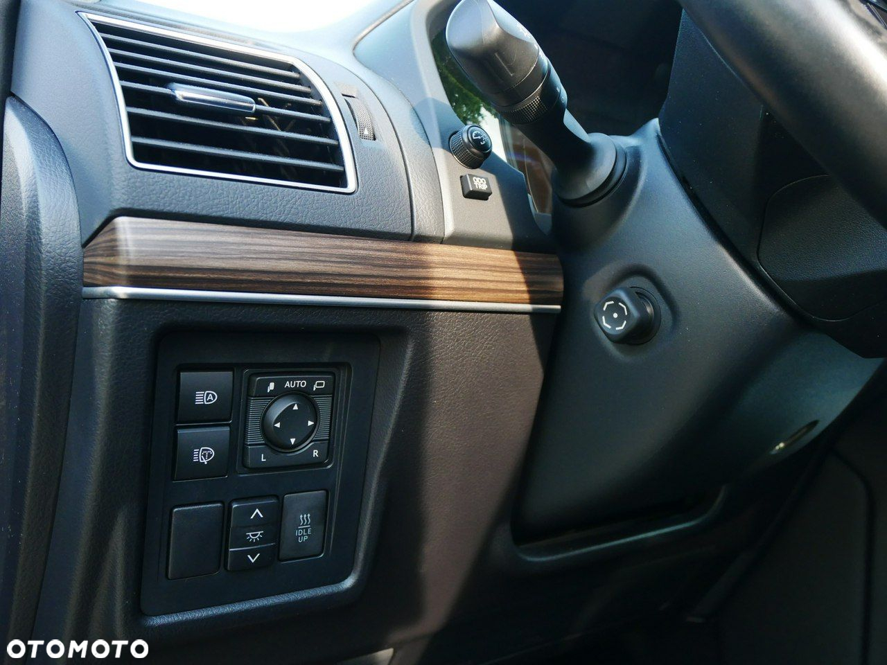 Toyota Land Cruiser - 27
