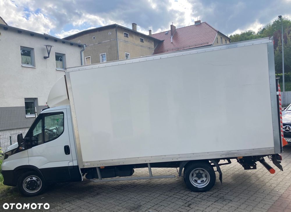Iveco Daily 3.0 35C16 winda kontener - 8