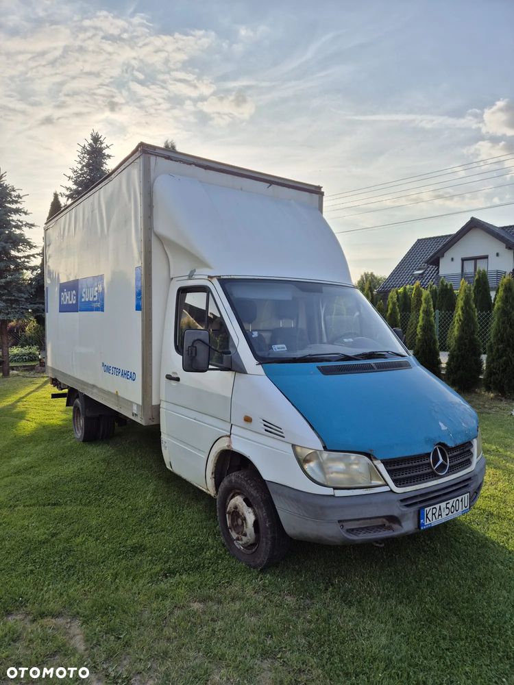 Mercedes-Benz Sprinter - 4