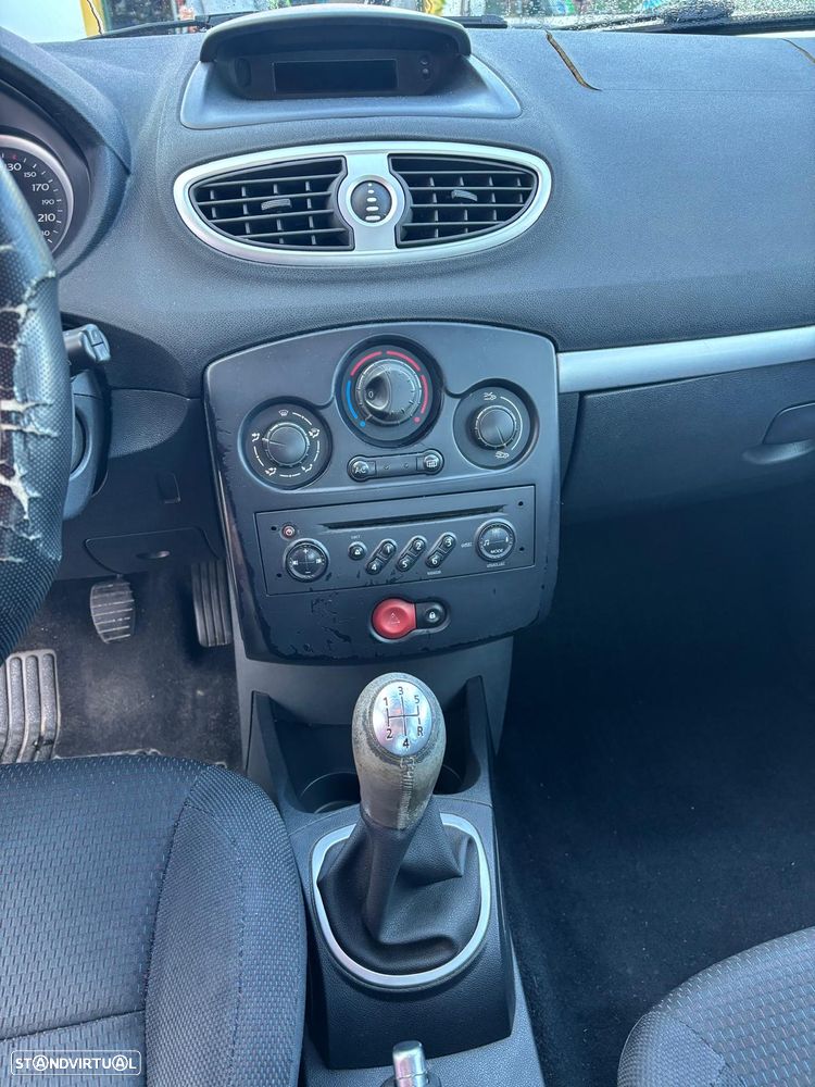 Renault Clio 1.5 dCi Confort - 5