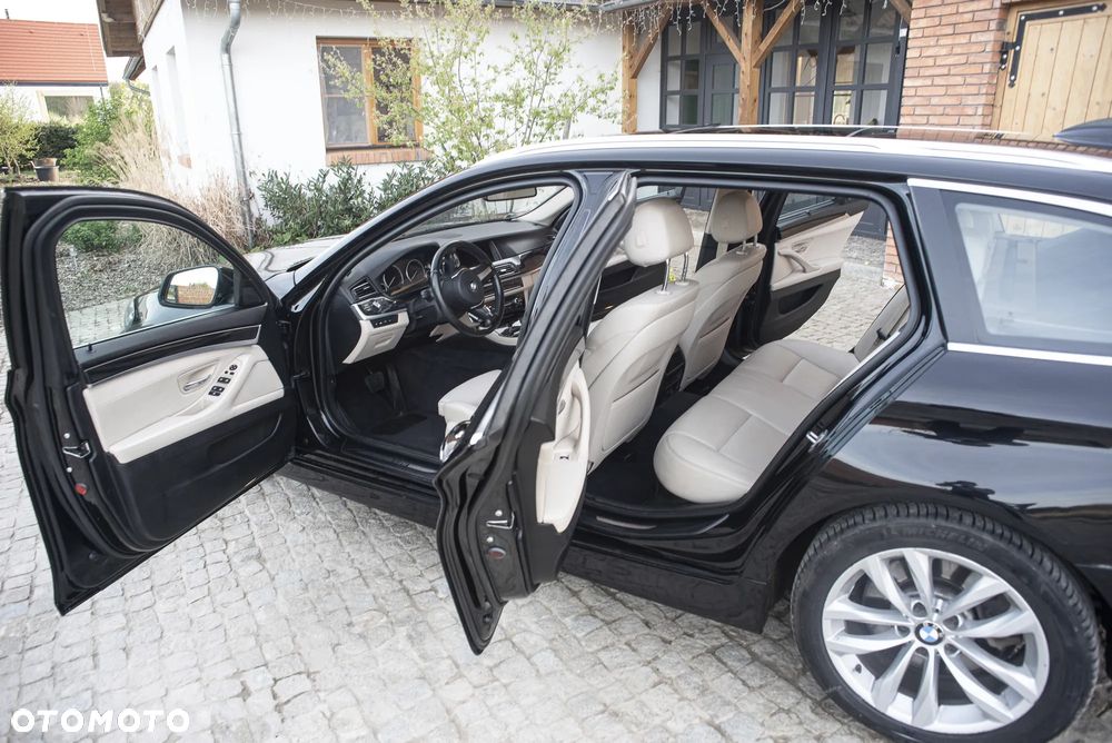 BMW Seria 5 530d Sport-Aut Luxury Line - 16