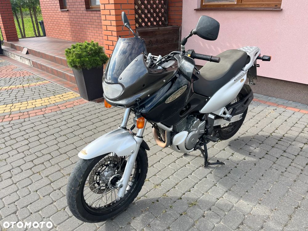 Suzuki Inny - 10