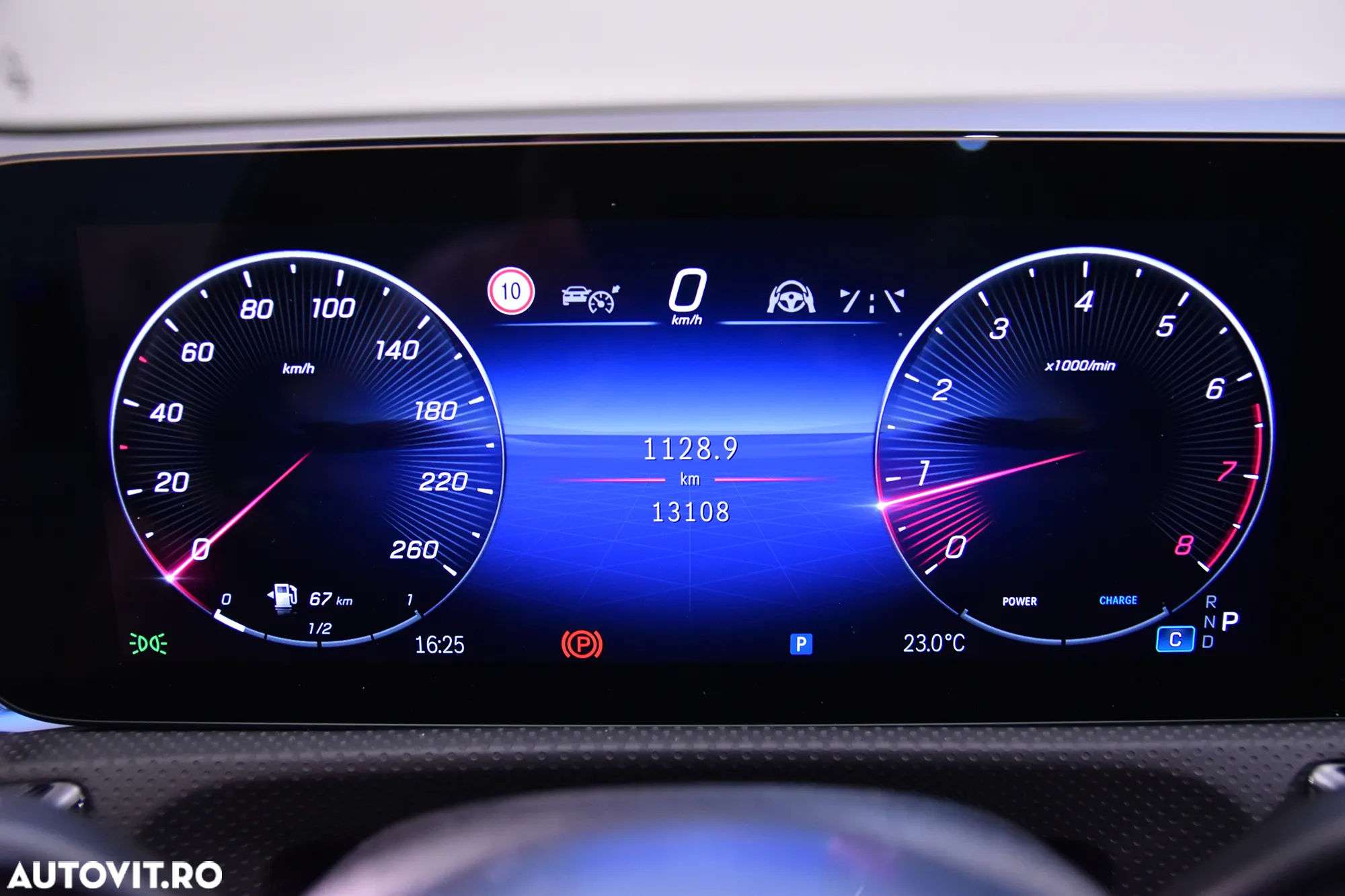 Mercedes-Benz A - 11