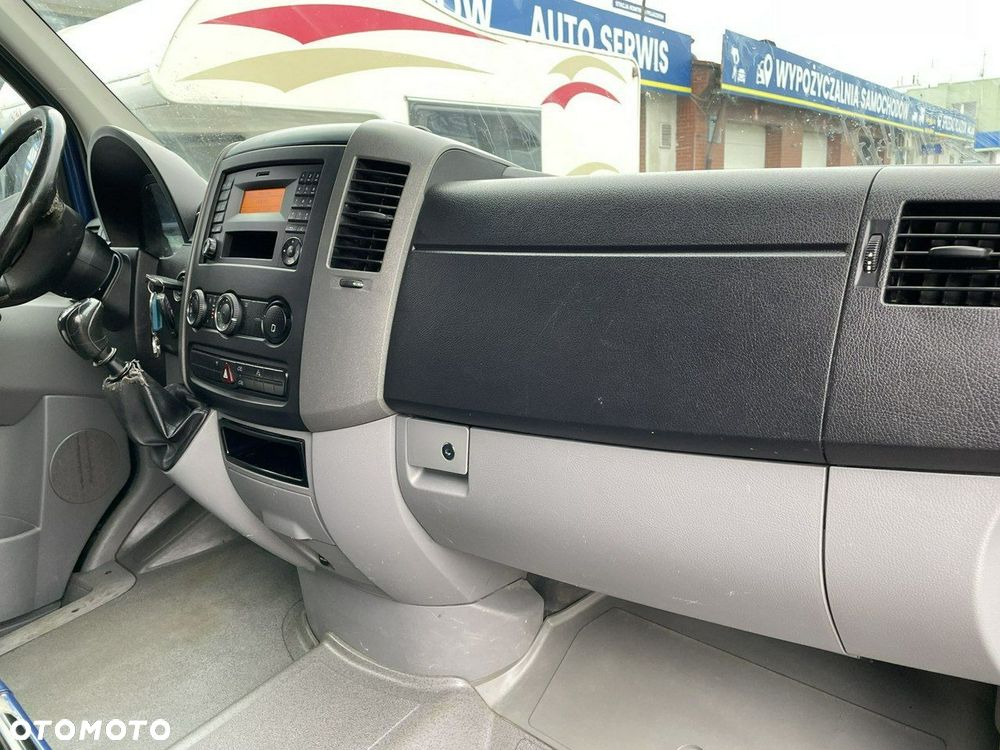 Mercedes-Benz Sprinter - 7