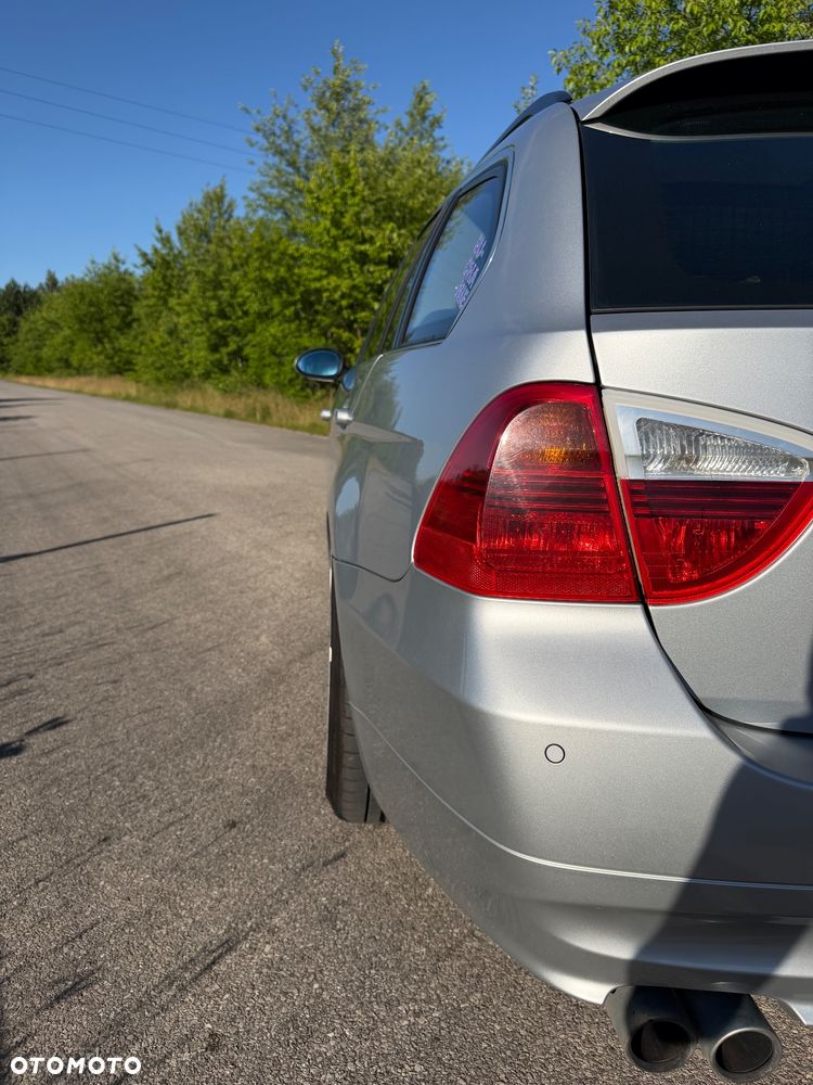 BMW Seria 3 330xi - 4