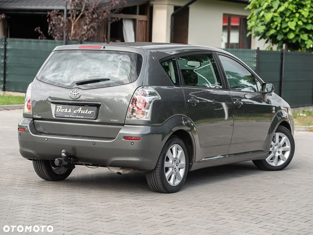 Toyota Corolla Verso 2.0 D-4D - 13