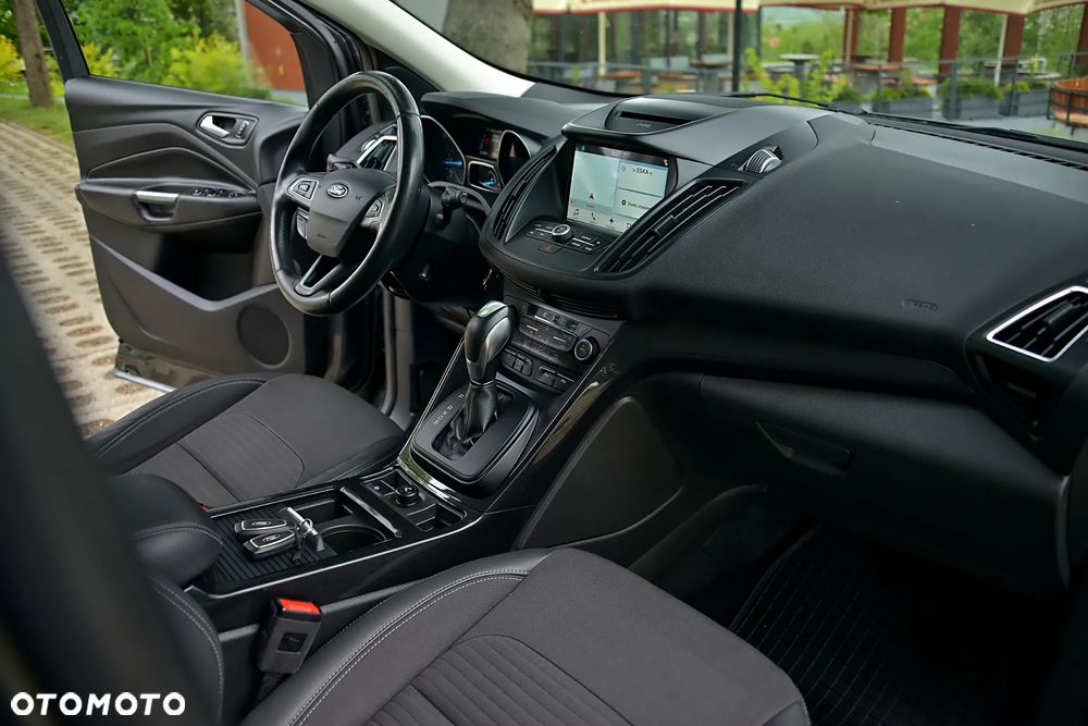 Ford Kuga 2.0 TDCi 4WD Titanium Plus - 29