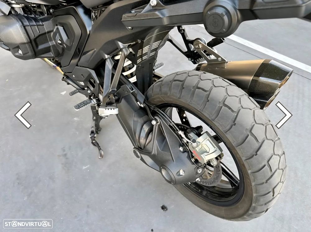 BMW R 1300 GS Triple Black - 35