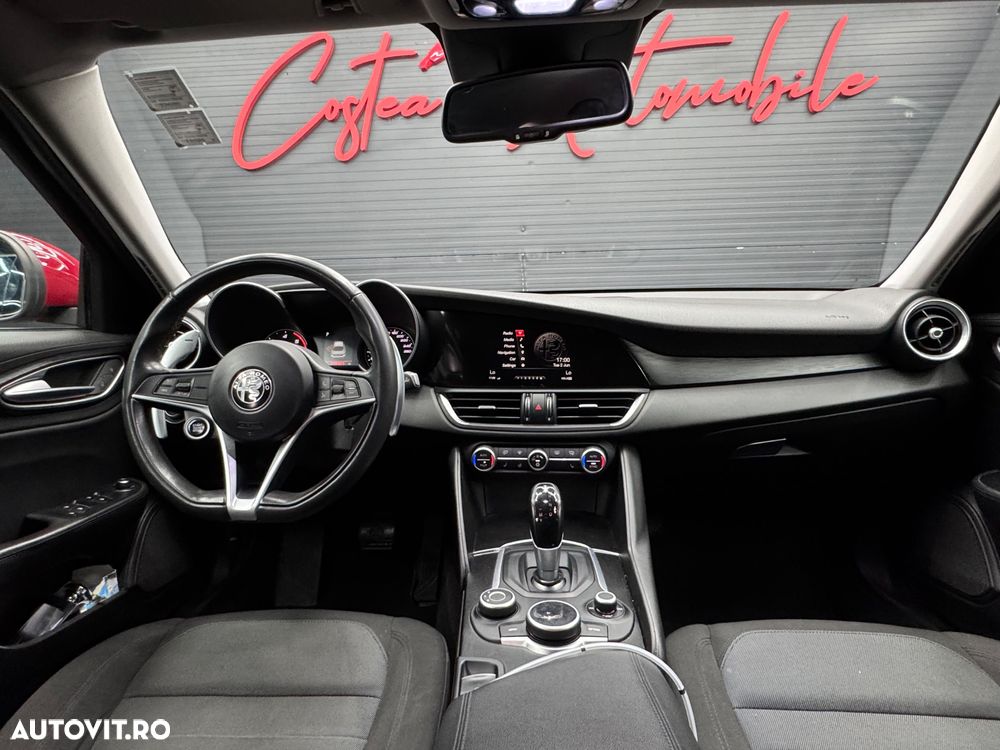 Alfa Romeo Giulia 2.2 JTDM Aut. - 3