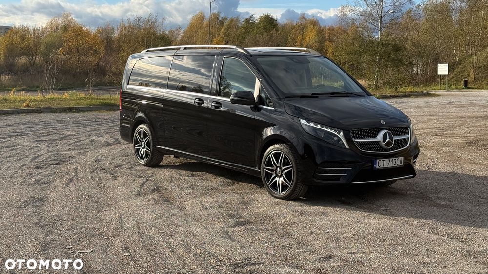 Mercedesbenz Klasa V 300 2023