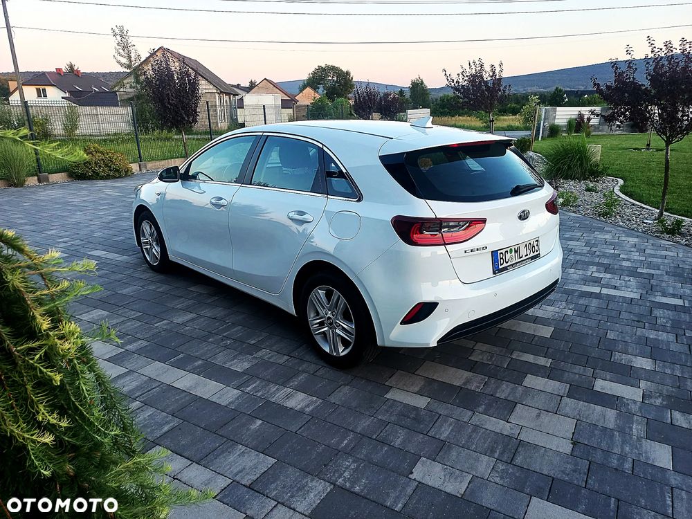 Kia Ceed 1.6 CRDi DCT Spirit - 6