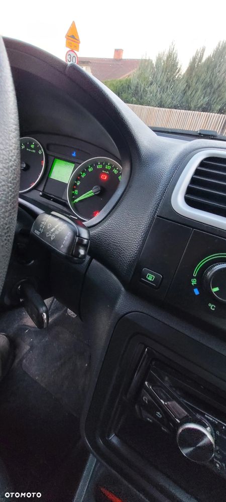 Skoda Fabia 1.2 HTP Active - 30