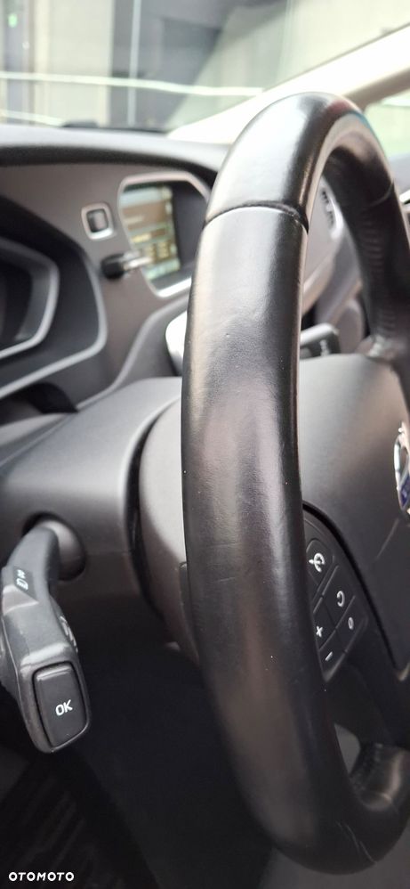 Volvo V40 T2 Kinetic - 17