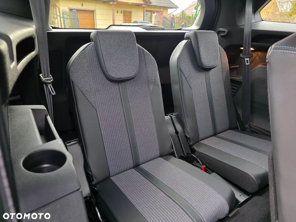 Peugeot 5008 1.5 BlueHDI Allure S&S EAT8 - 27