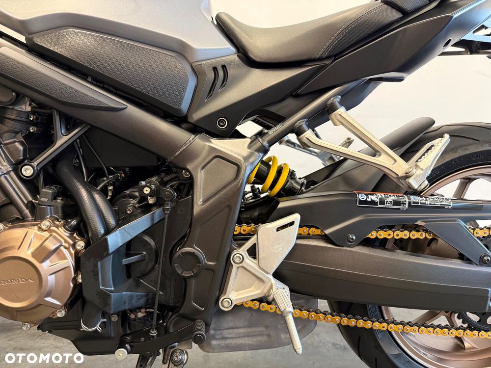 Honda CB - 25
