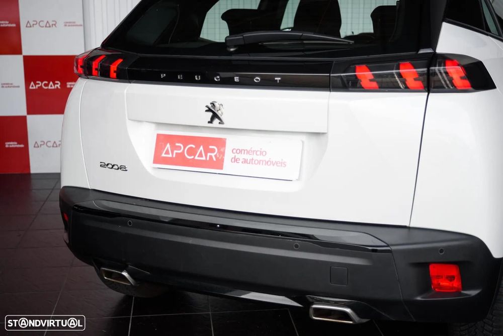 Peugeot 2008 PureTech 130 EAT8 Allure - 11