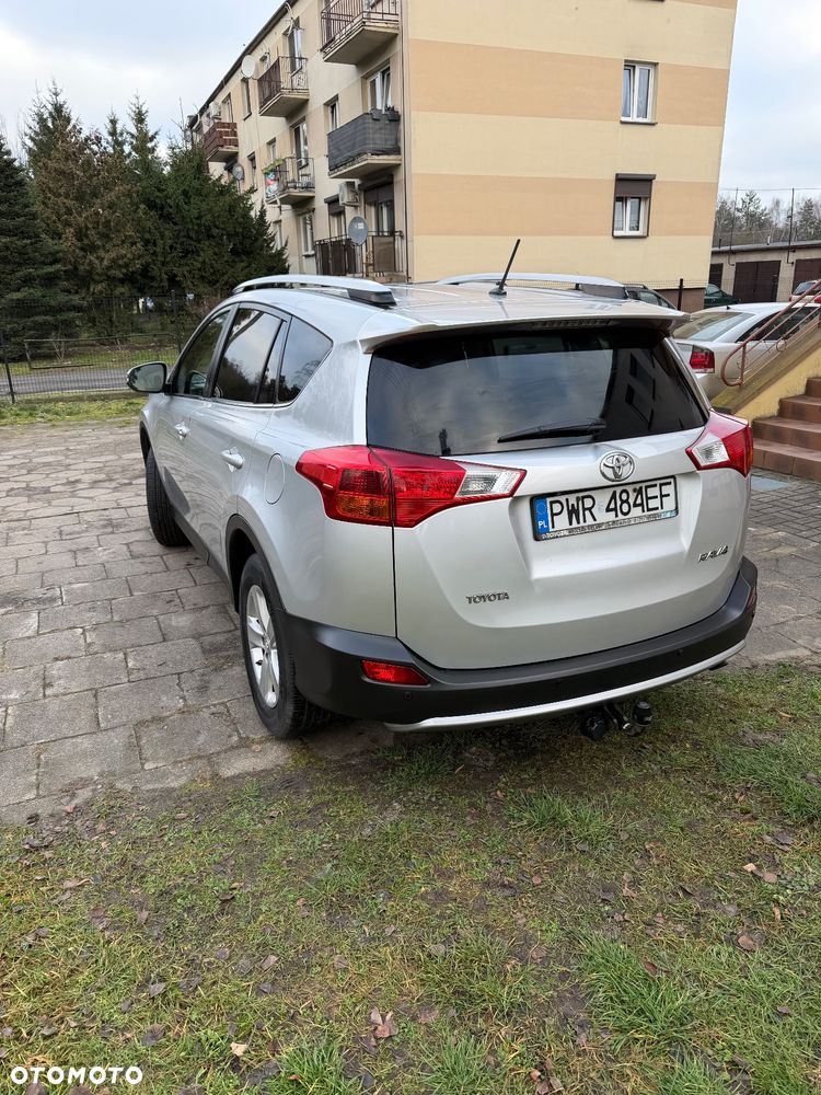 Toyota RAV4 2.0 D-4D Premium 4x2 - 4