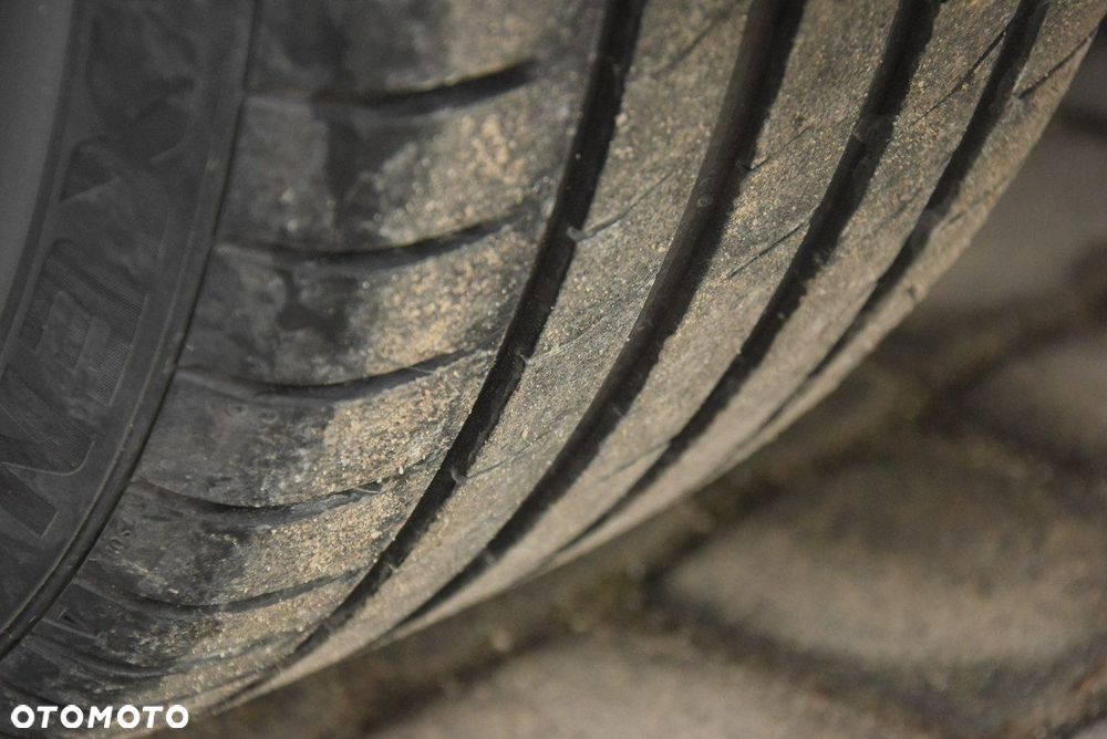 Hyundai i30 1.6 CRDi Fifa World Cup Edition - 20