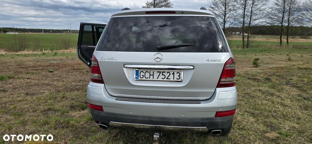 Mercedes-Benz GL 450 - 10