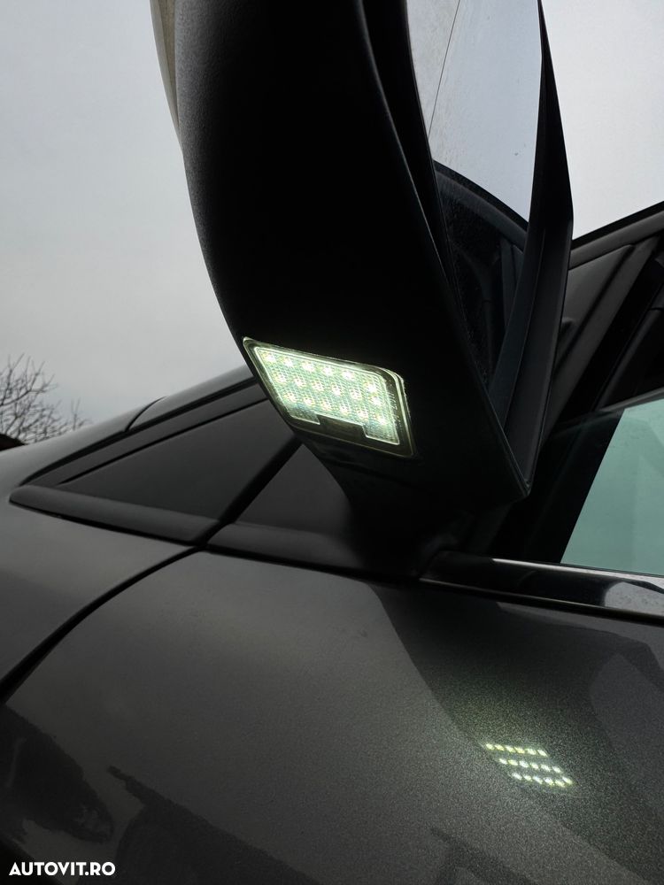 Ford Kuga 2.0 TDCi Powershift 4WD Titanium - 11