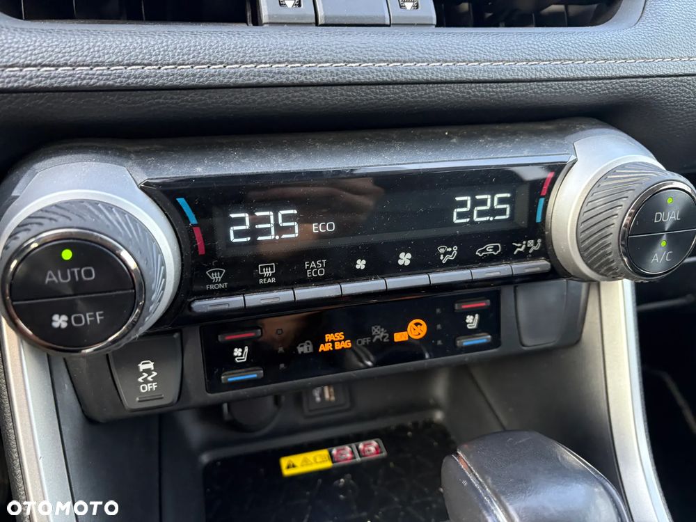 Toyota RAV4 2.5 Hybrid Executive 4x4 - 38