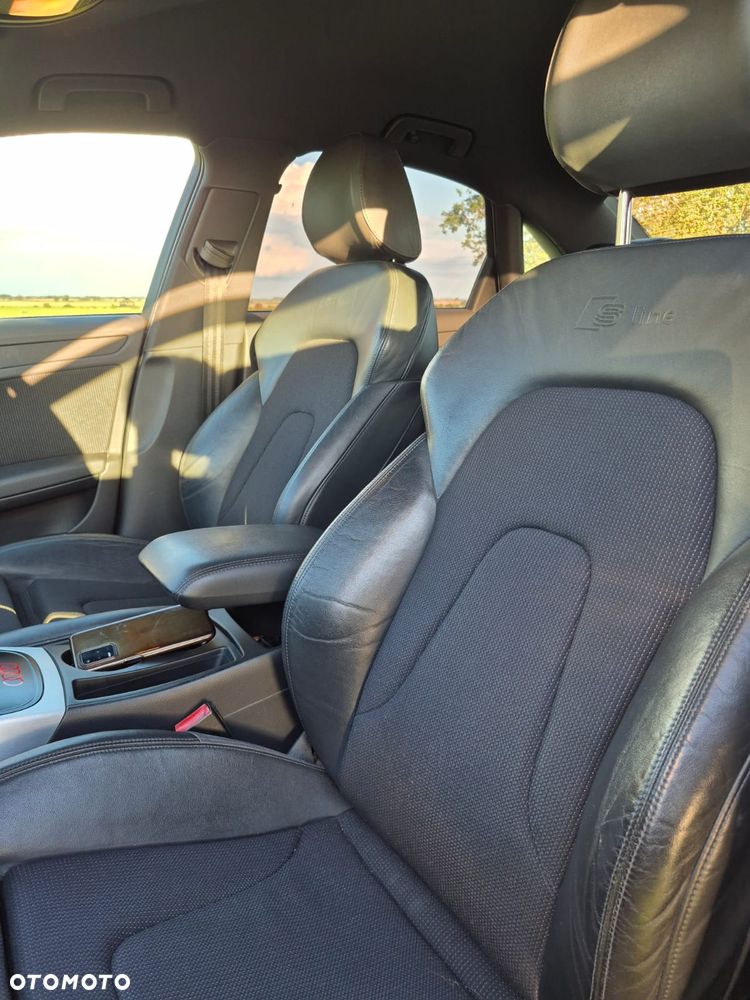 Audi A4 Limousine - 16