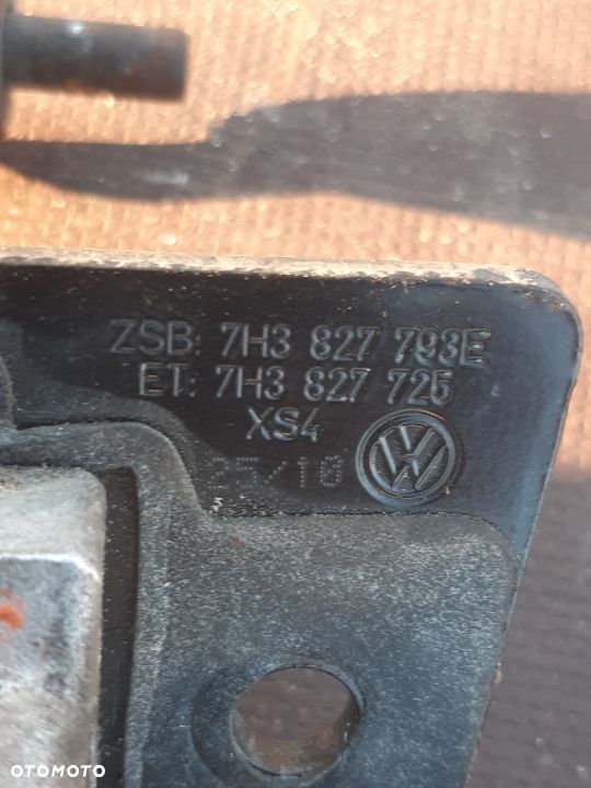 Lampka bagaznika multivan vw t5 t6 - 2