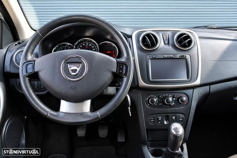 Dacia Sandero 0.9 TCe Stepway - 15
