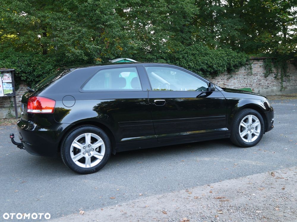 Audi A3 Sportback 1.6 Attraction - 2