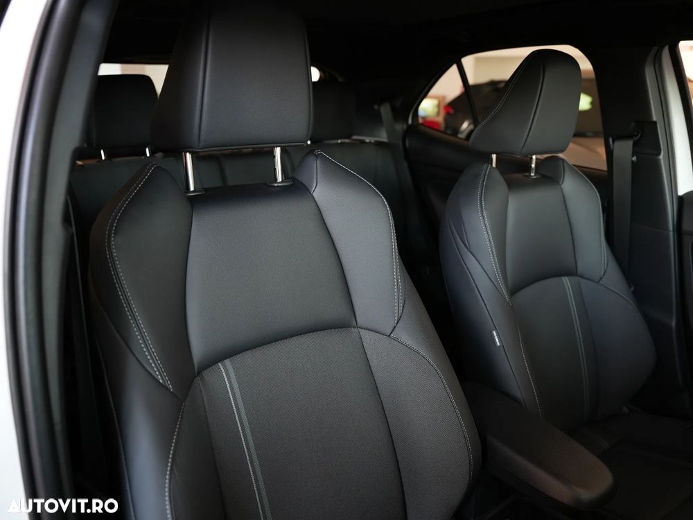 Toyota Yaris Cross - 18