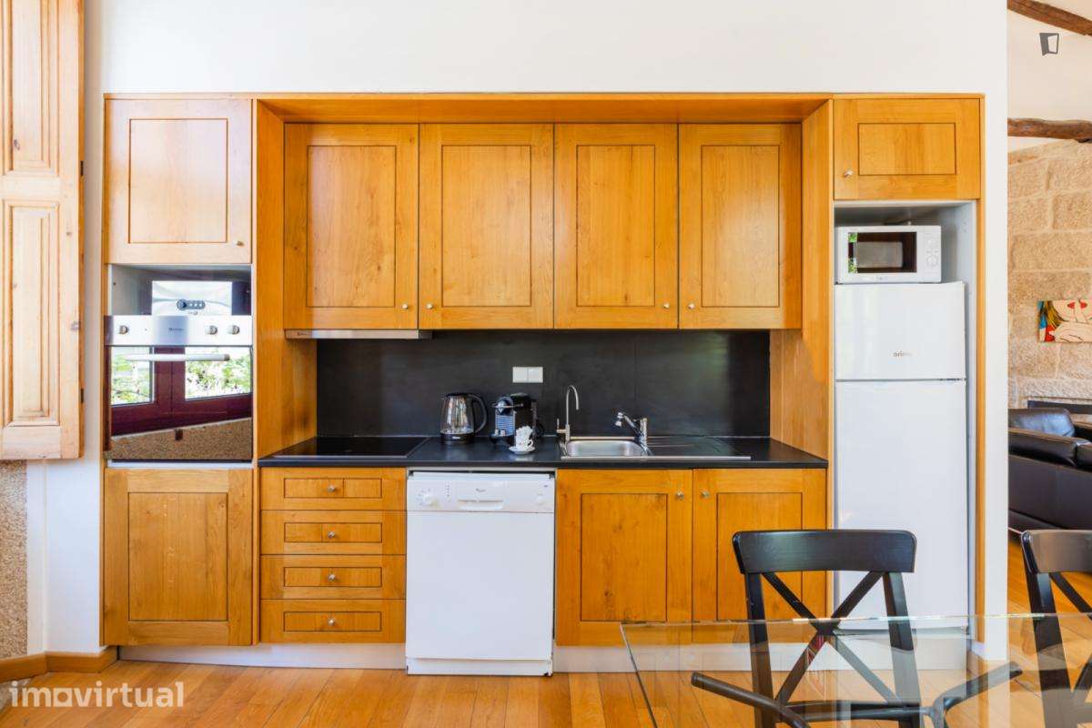 Apartamento com 2 quartos - localizado em Santo Ildefonso Porto - Grande imagem: 3/40
