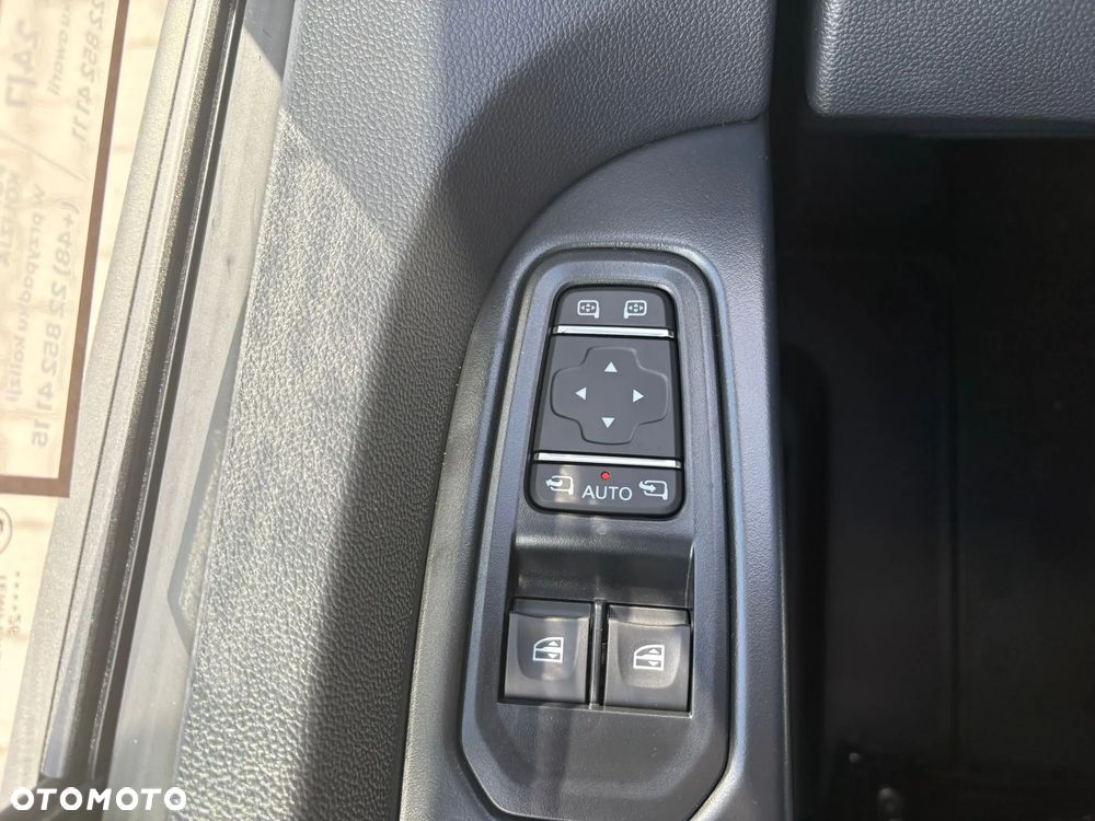 Renault Trafic - 16