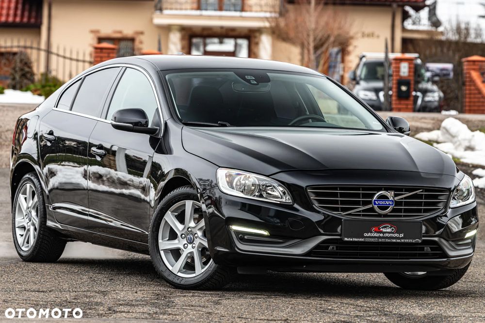 Volvo S60 D2 Momentum - 8