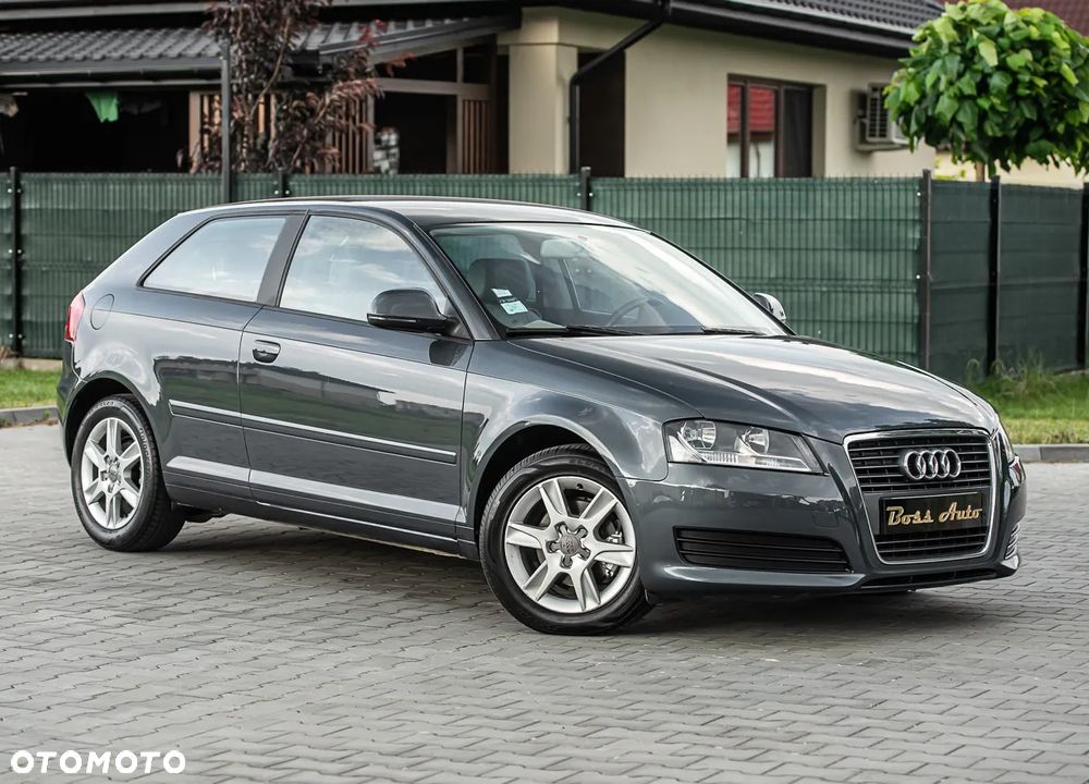 Audi A3 3-drzwiowe 1.6 TDI DPF S tronic Attraction - 3
