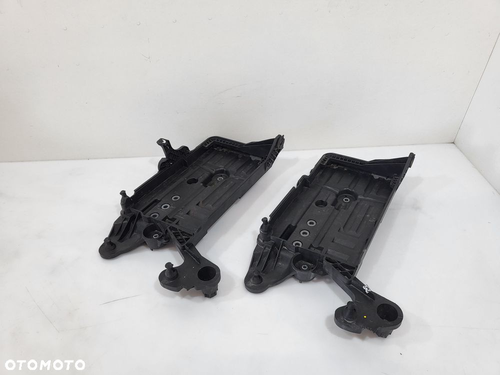 VW GOLF VII AUDI PASSAT SEAT SKODA PODSTAWA AKUMULATORA 5Q0915331K - 1
