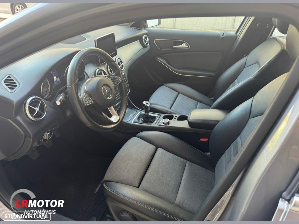 Mercedes-Benz GLA 180 d - 8