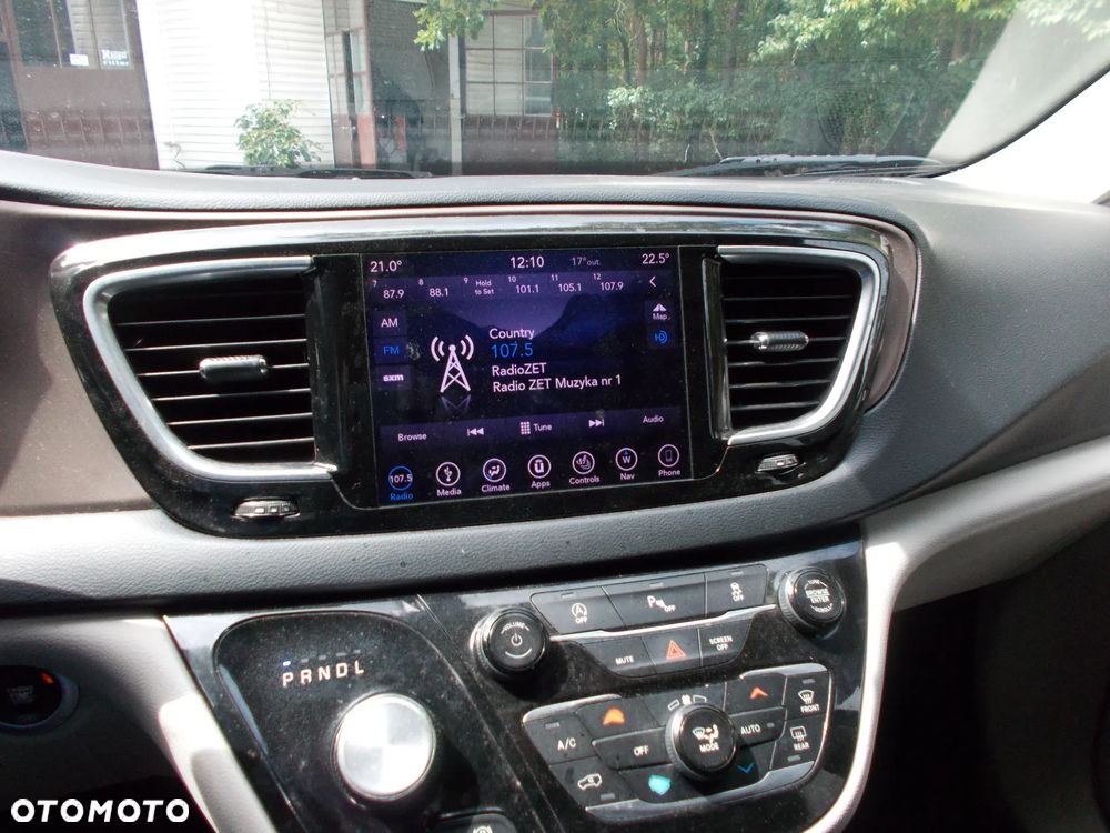 Chrysler Pacifica - 13