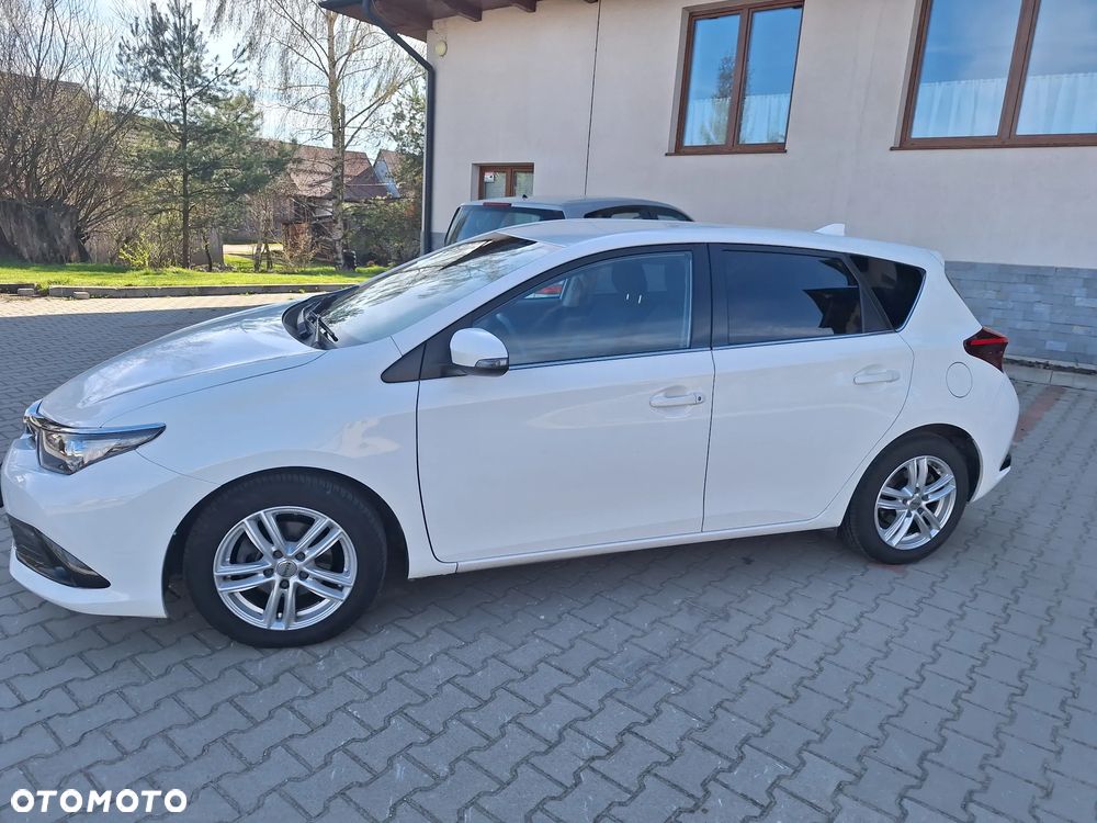 Toyota Auris 1.2 Turbo Design Edition - 31