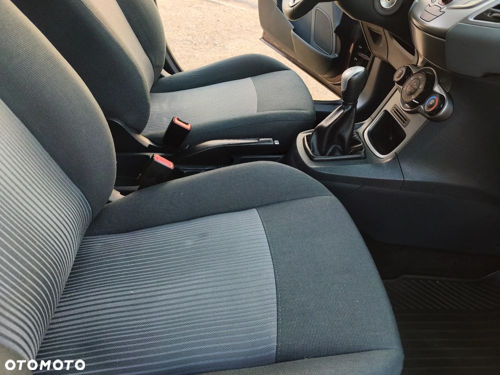 Ford Fiesta - 19