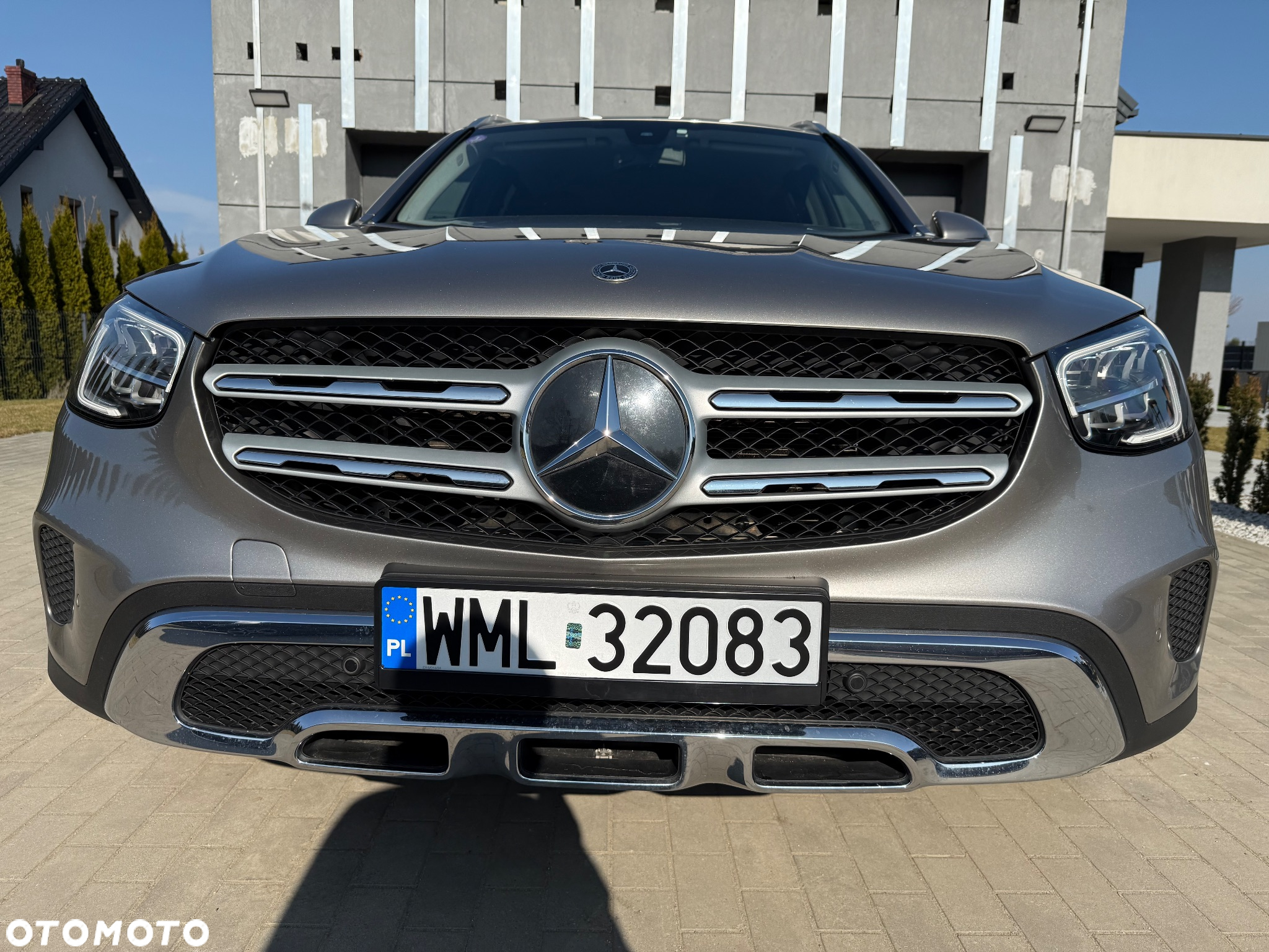 Mercedes-Benz GLC 300 e 4-Matic Business Edition - 4