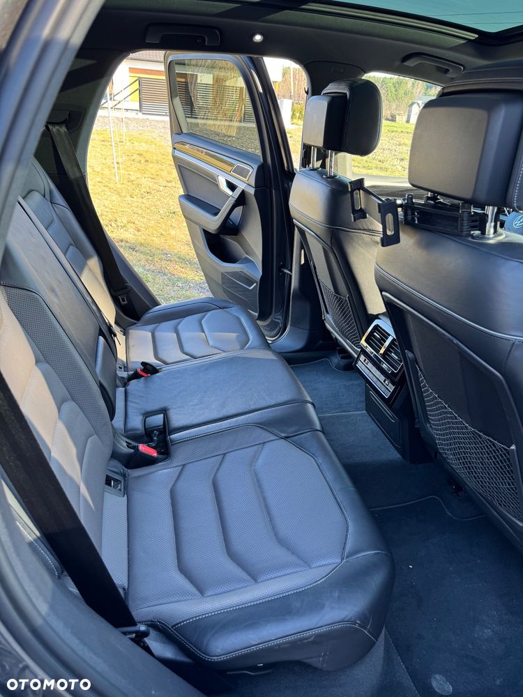 Volkswagen Touareg 3.0 V6 TDI SCR 4Mot R-Line - 15